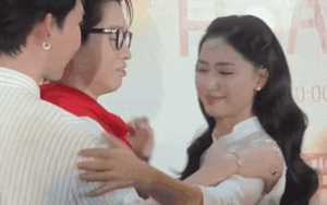 Hòa Minzy rơm rớm nước mắt sau khi báo tin tang sự