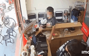 Clip: Nam nhân viên quán nước mất điện thoại, xem lại camera mà sững sờ
