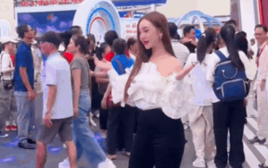 Clip Quỳnh Kool lộ sắc vóc thật qua cam thường gây tò mò