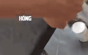 Clip: Vừa đi học về, nam sinh 'khóc thét' khi mở cửa phòng