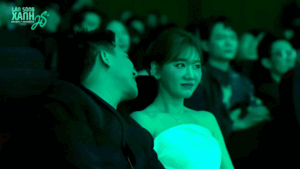 Hari Won 'đứng hình' khi bị Trấn Thành làm điều này trước chốn đông người