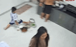 Cả nhà chuẩn bị ăn cơm thì sự cố bất ngờ xảy ra, diễn biến khiến dân mạng chú ý