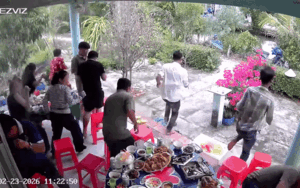 Cả dàn khách bỏ chạy tán loạn khi đang dùng tiệc, xem camera dân tình mới biết lý do