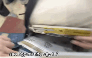 Clip: Mang hộp mì trộn đi học, nữ sinh 'ngớ người' lúc lấy ra ăn