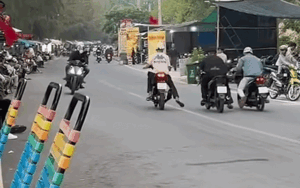 Thích thể hiện ở nơi đông người, thanh niên gặp cái kết 'đau 1, quê 10'