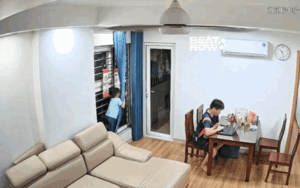 Vừa nghỉ hè, búp măng non đã khiến bố được phen bất ngờ: Xem camera phụ huynh đồng cảm