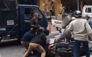 Clip: Cảnh sát Đà Nẵng nổ 3 phát súng chỉ thiên trấn áp 2 đối tượng trộm xe máy