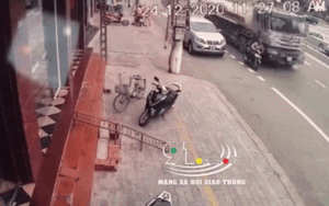 Kịp thời giúp đỡ người đàn ông sau va chạm nguy hiểm với xe bồn, 2 chiến sĩ CSGT được khen ngợi hết lời