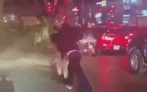 Xác minh danh tính tài xế nghi hành hung người đi đường vì bị nhắc nhở dừng xe quá lâu