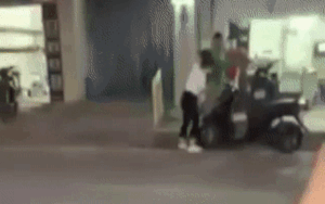 Phát hiện vợ vào nhà nghỉ cùng trai lạ, tài xế xe ôm công nghệ tát vợ 'cháy má'