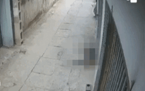 Cháu bé lao ra từ hẻm nhỏ đụng trúng xe máy rồi nằm bất động, tình huống khiến dân mạng tranh cãi dữ dội