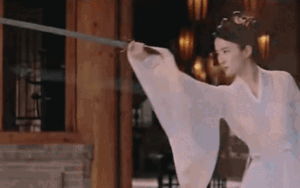 Cảnh múa kiếm của Lưu Diệc Phi trong Mộng Hoa Lục gây sốt