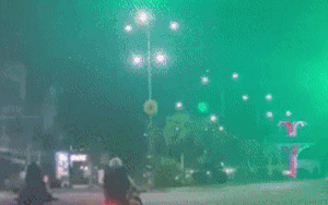 3 cô gái xinh đẹp và hành động ngớ ngẩn giữa ngã tư lúc đêm muộn