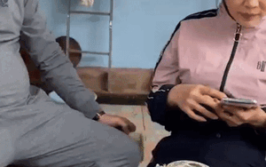 Lén 'trộm' chính những đồng tiền mà bản thân làm ra, người đàn ông được cánh mày râu đồng cảm vô cùng