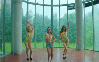 Luna chính thức phát hành sản phẩm đầu tiên nhưng lại là... 1 bản cover 'chưa tới' Ảnh 2