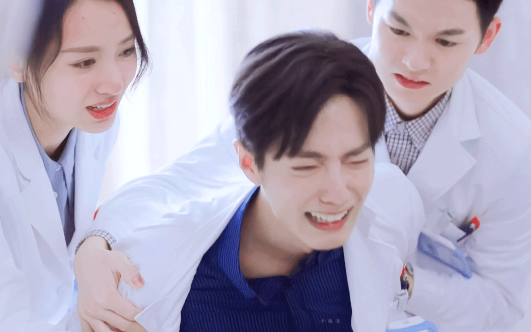 Bị Weibo mời đến kiểm điểm, phía Tiêu Chiến vội vã lên bài xin lỗi, netizen: 'Nên đổi tên thành Chiến Sorry' Ảnh 2