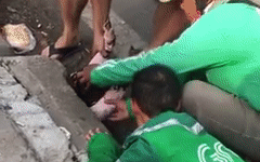 Clip: Giải cứu bé gái rơi xuống cống, nguyên nhân phía sau vẫn còn là một ẩn số Ảnh 2