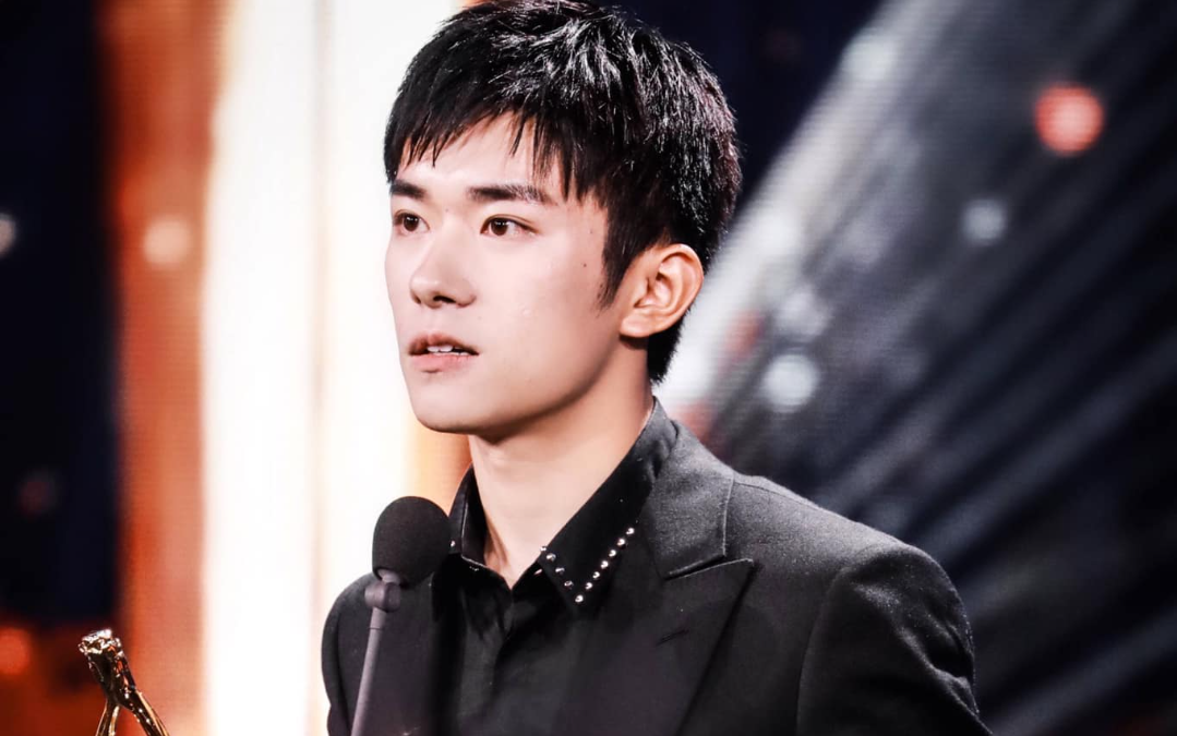 Dịch Dương Thiên Tỉ đạt được nhiều giải thưởng lớn