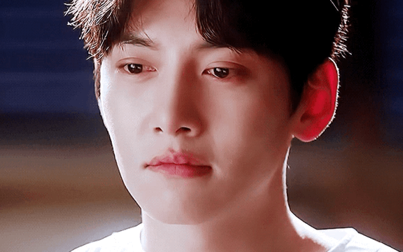 4 sao nam Hàn Quốc phẫu thuật thẩm mỹ: Có cả Ji Chang Wook và Kim Hyun Joong? Ảnh 2