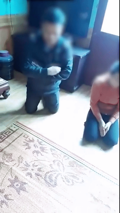 Màn 'bắt ghen' cực căng đầu năm: Vợ thú nhận 'mây mưa' ở nghĩa địa, kẻ thứ 3 quỳ lạy xin tha Ảnh 1