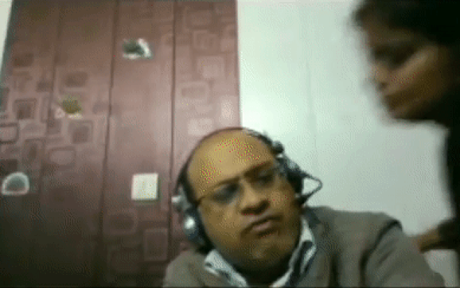 Bị chồng né nụ hôn, hành động sau đó của người vợ được CĐM đề cử là 'người vợ của năm' Ảnh 2