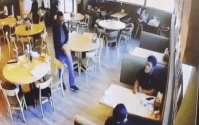 Hiện trường ghê rợn ở nhà hàng nơi đôi nam nữ gốc Á bị bắn chết tại chỗ Ảnh 2