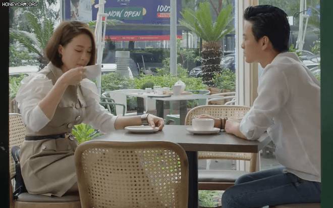 Tập 38 'Hướng dương ngược nắng': Hai 'thuyền' đã cập bến mà sao cặp song Hồng vẫn chênh vênh quá! Ảnh 2