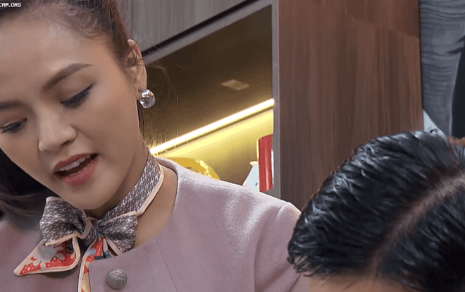 Tập 21 'Hương vị tình thân': Thu Quỳnh ghen ra mặt khi thấy Mạnh Trường thân thiết với Phương Oanh Ảnh 2