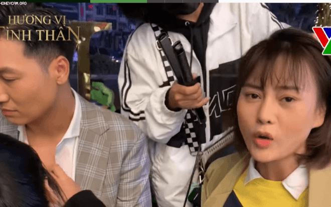 Hậu trường 'Hương vị tình thân': Mạnh Trường 'diễn sâu' làm cả ekip giật mình, bị Phương Oanh bóc phốt Ảnh 2