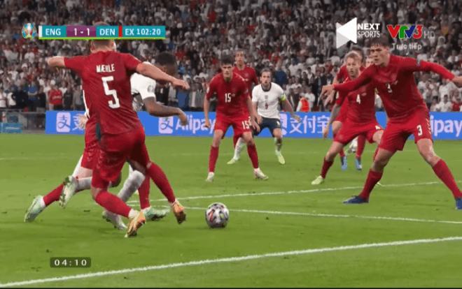 Trọng tài giúp tuyển Anh vào chung kết EURO 2020: 'Bóng đá trở về nhà nhờ một pha ăn vạ' Ảnh 2