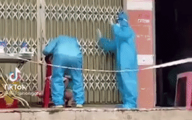 Tâm sự của nam sinh xuất hiện trong clip nhún nhảy để bé gái bớt sợ hãi khi lấy mẫu xét nghiệm Covid- 19 Ảnh 2