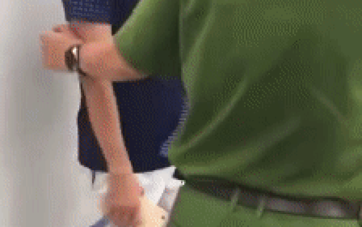 Clip: Người đàn ông ở Hà Nội không đeo khẩu trang chạy thể dục, không chấp hành yêu cầu xử lý vi phạm Ảnh 2