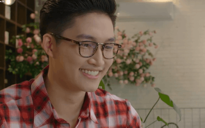 'Trùm cuối' Đình Tú trong 'Mặt nạ hạnh phúc' lộ diện: Đẹp trai ngời ngời, nụ cười đốn tim khán giả Ảnh 2