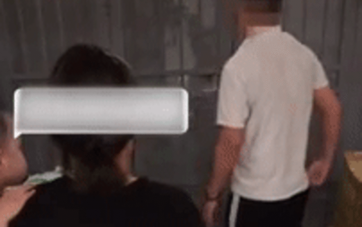 Nửa đêm có cô gái 'lạ' khóc lóc gõ cửa xin ngủ nhờ, người đàn ông có hành động xử lý khôn khéo Ảnh 2