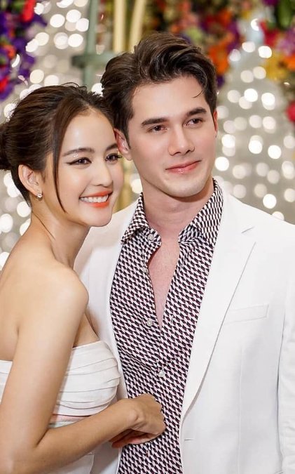 Chuyện Tinh Vượt Bien Giới Của Cac Cặp Sao Thai Lan