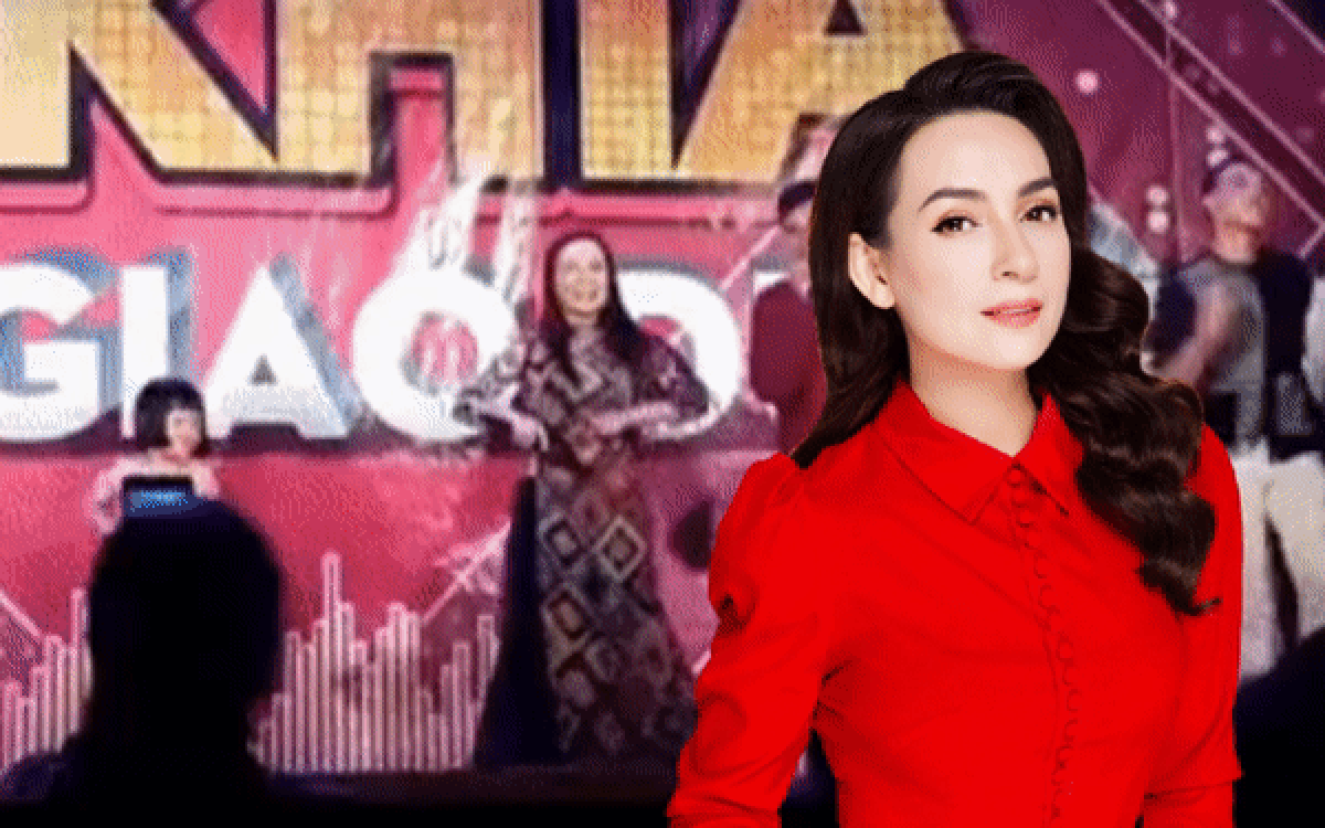 Tạm gác hình ảnh dịu dàng trữ tình, Phi Nhung từng chịu chơi tháo cả giày nhún nhảy cùng fan nhí cực sung Ảnh 2