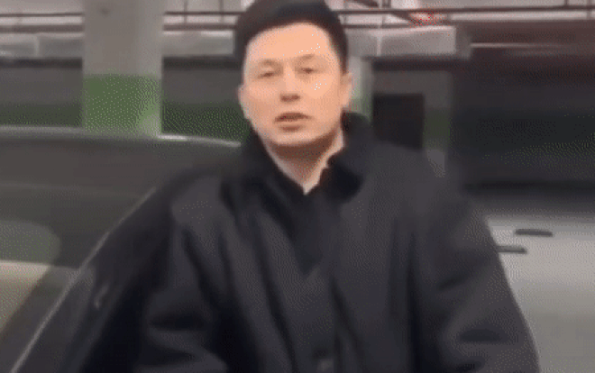 Giống hệt Elon Musk, chàng trai khiến cả 'cõi mạng' xôn xao Ảnh 2