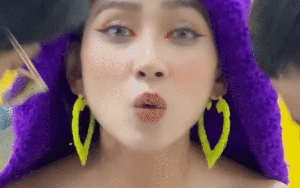 Võ Hoàng Yến 'nhái' MV Đúng cũng thành sai của Mỹ Tâm, cái kết khiến ai cũng cạn lời Ảnh 2