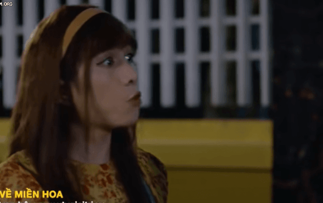 Khán giả cười 'té ghế' với màn giả gái trả thù gã tra nam của Mạnh Quân trong 'Lối về miền hoa' Ảnh 2