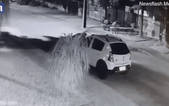 Thấy xe của vợ rung lắc bất thường, chồng 'phát điên' chứng kiến cảnh vợ và gã đàn ông lạ bên trong Ảnh 2