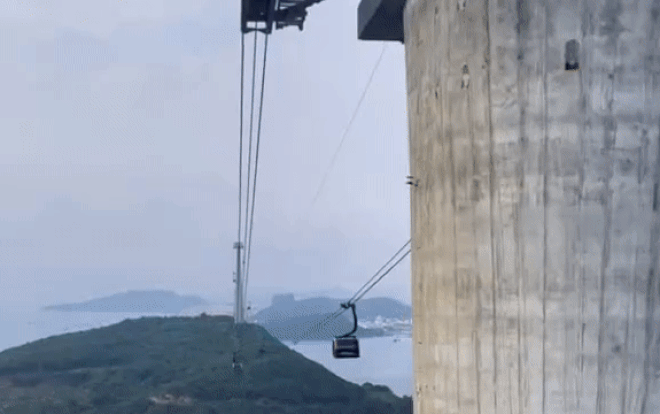 Từ kinh ngạc đến 'vỡ òa thích thú khi trải nghiệm cáp treo vượt biển dài nhất thế giới ở Phú Quốc Ảnh 2