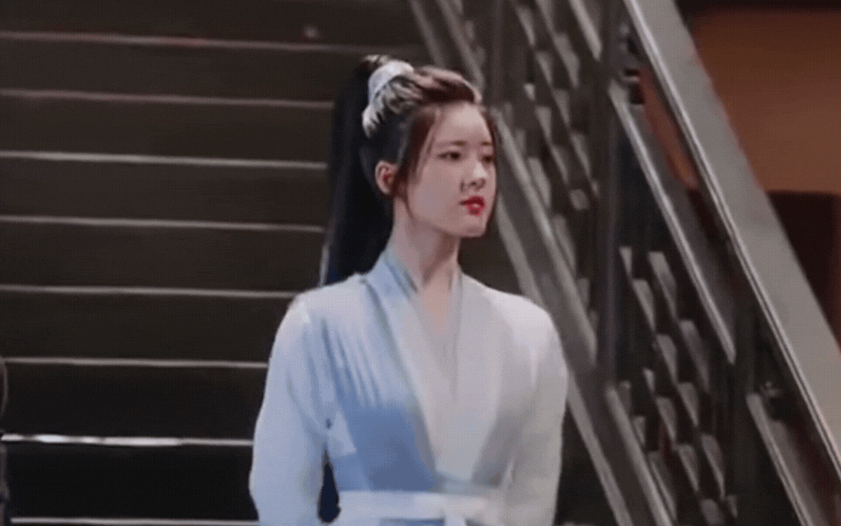 Thả Thí Thiên Hạ: Triệu Lộ Tư được khen bóng lưng khí chất, khán giả lại được dịp mỉa mai Ảnh 2