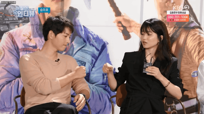 Song Joong Ki hậu ly hôn Song Hye Kyo: Sự nghiệp dậm chân tại chỗ, tin đồn hẹn hò đếm không xuể Ảnh 10