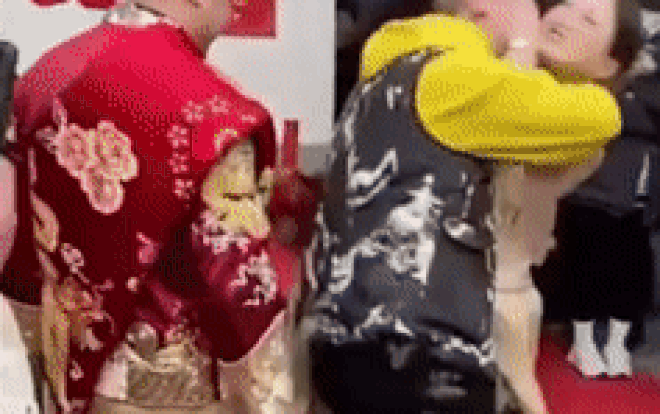 Cô dâu bị gã đàn ông cưỡng hôn giữa đám cưới, thái độ của chú rể gây ức chế Ảnh 2