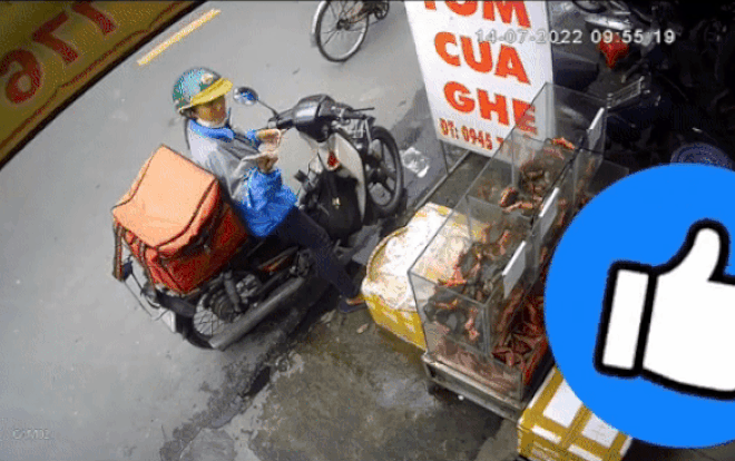 Mua hàng nhưng mãi không thấy chủ quán ra tính tiền, vị khách có hành động khiến ai cũng nể Ảnh 2