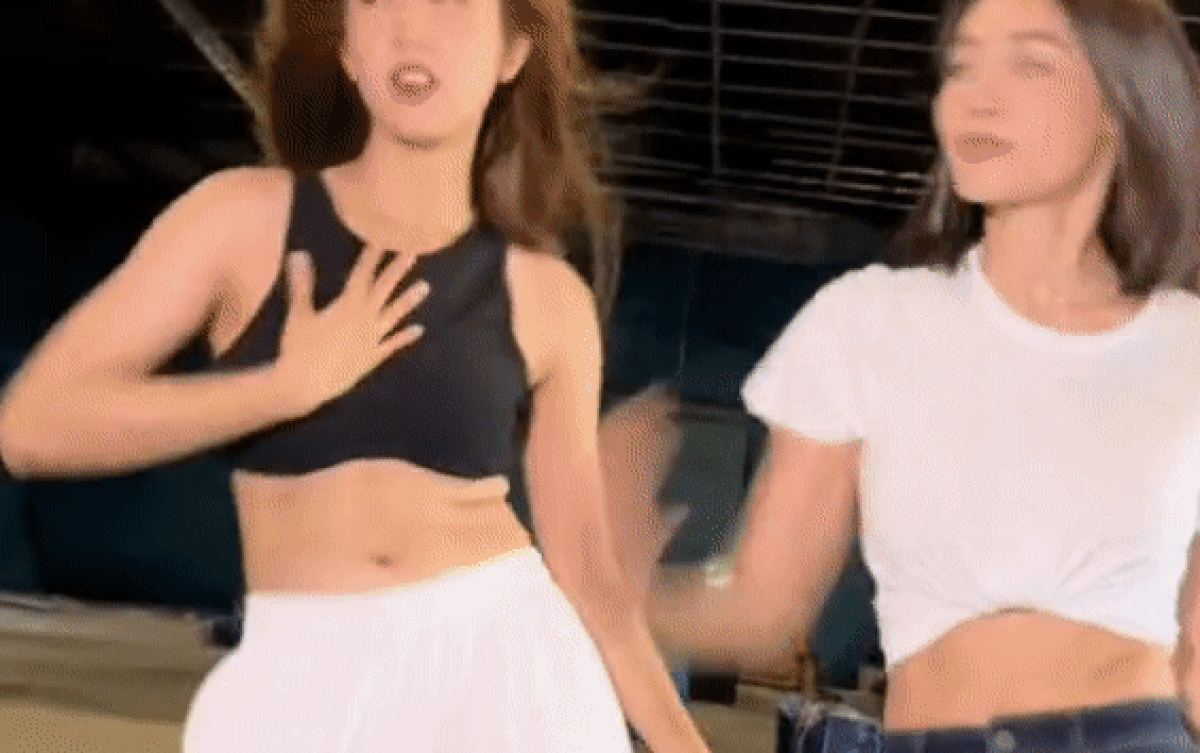 Ninh Dương Lan Ngọc cùng Thúy Ngân nhảy nhót, vũ đạo đã cuốn mà 'đường cong' còn 'khét' hơn bội phần! Ảnh 2