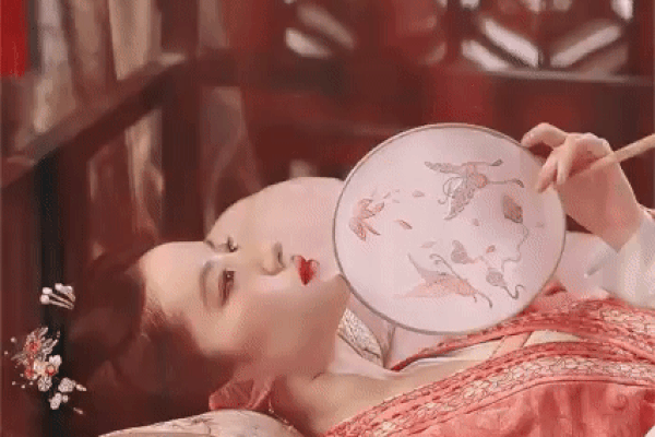 Fan hai nhà Triệu Lệ Dĩnh và Lưu Diệc Phi bất ngờ đại chiến chỉ vì một câu nói Ảnh 3