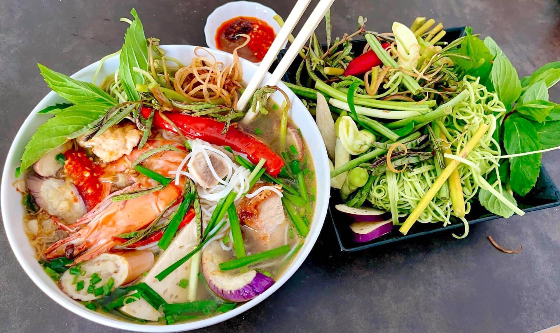 Đậm đà hương vị bún mắm miền Tây thầm thương trộm nhớ - Saostar.vn