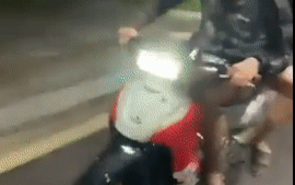 Ngông cuồng thể hiện trình độ 'quái xế' trên đường, 2 thanh niên liền tắt lịm nụ cười sau đó Ảnh 2