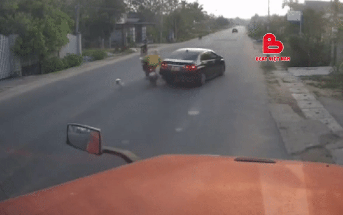 Thanh niên gặp tai nạn vì chó thả rông nhưng dân mạng chỉ ra lỗi không hoàn toàn thuộc về chú chó Ảnh 2